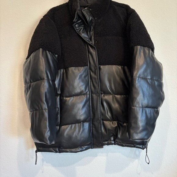 Good American Size 3 Large Faux Leather Cocoon Puffer Jacket - Picture 5 of 9